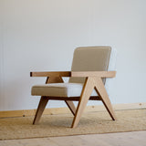 Oak upholstered chair Kargan. 