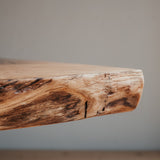 Dubový monolitický stôl Dunk.