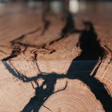 Dubový monolitický stôl Dunk.