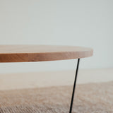 Dubový konferenčný stolík Herum.