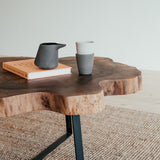 Orechový konferenčný stolík Nuss.