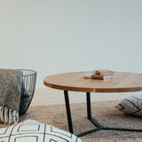 Dubový konferenčný stolík Herum.