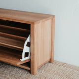 Masívny dubový botník Versteck.