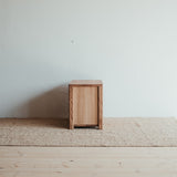 Masívny dubový botník Versteck.