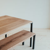 Dubový jedálenský stôl Zeit.