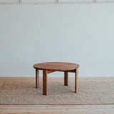 Kruhový dubový konferenčný stolík Ritual.