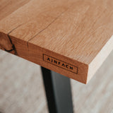 Dubový jedálenský stôl Formig Metall.