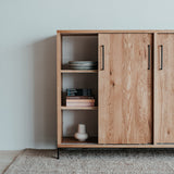 Dubová polica Hoch.