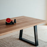 Dubový jedálenský stôl Formig Metall.