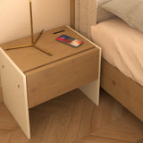 Jaseňový nočný stolík Krems